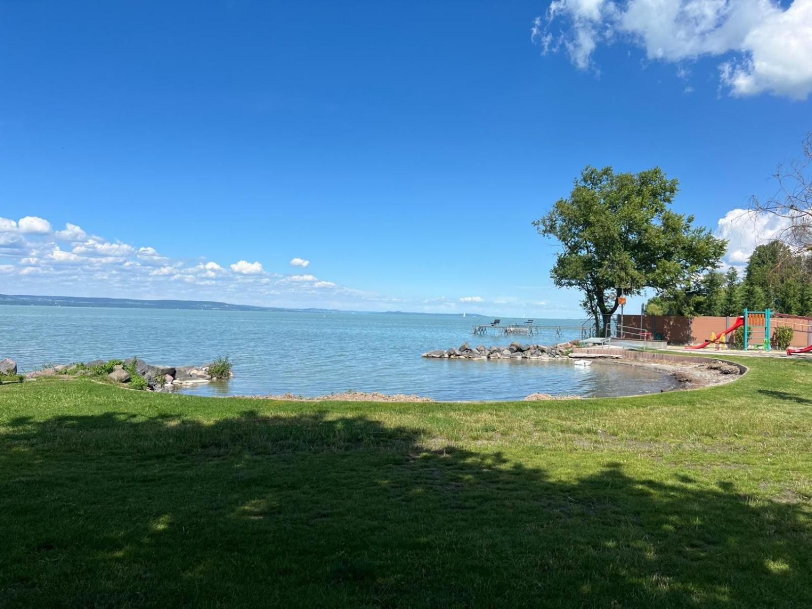 Panorama Villa Balatonboglar Bagian luar foto