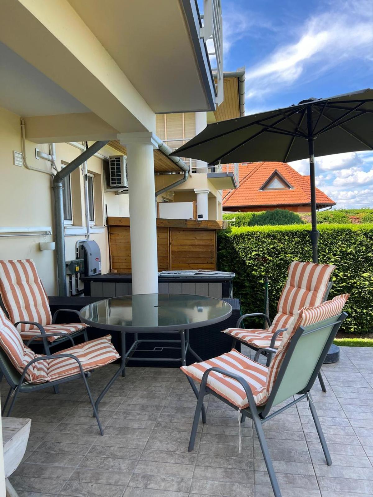 Panorama Villa Balatonboglar Bagian luar foto