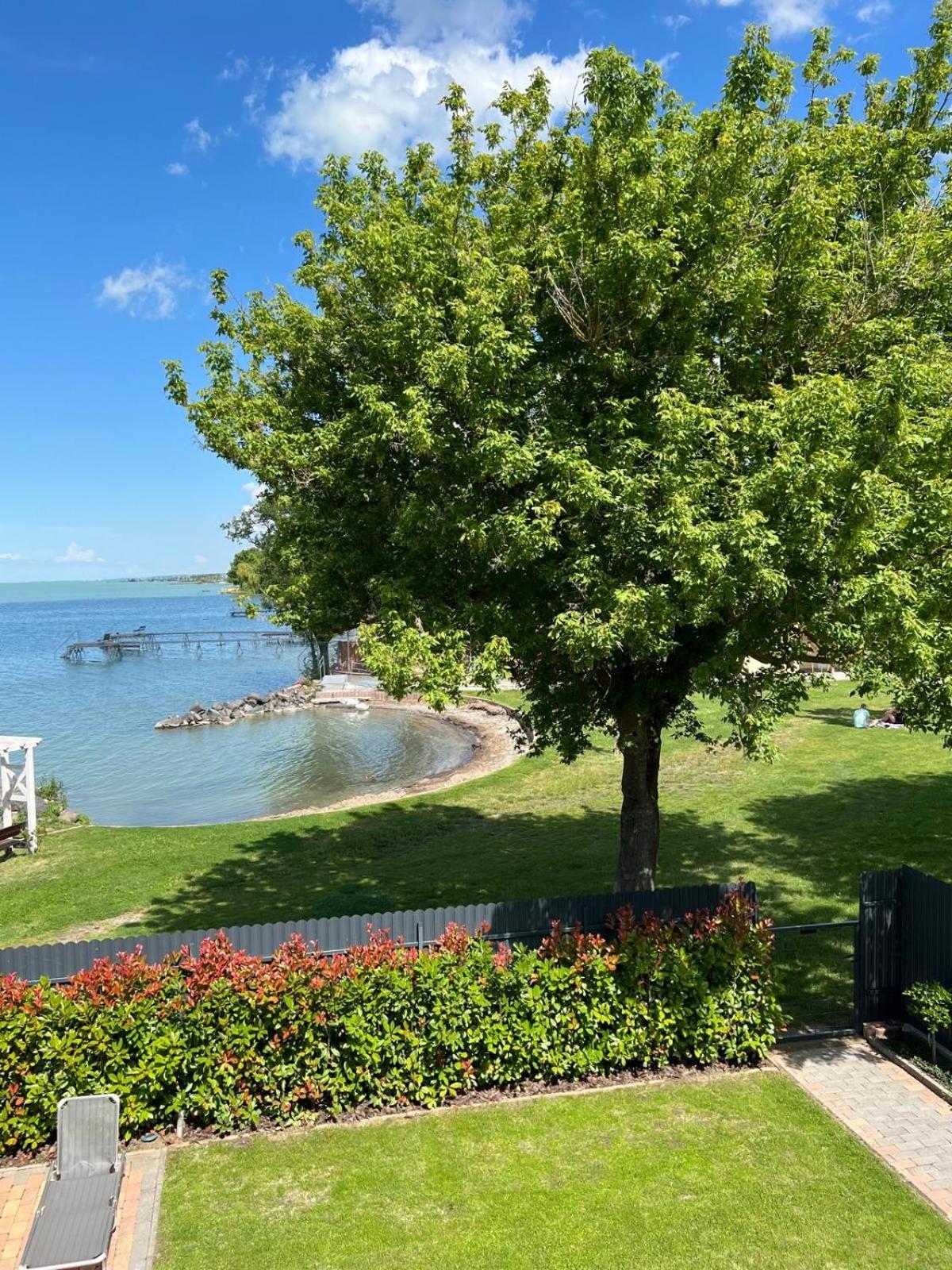 Panorama Villa Balatonboglar Bagian luar foto
